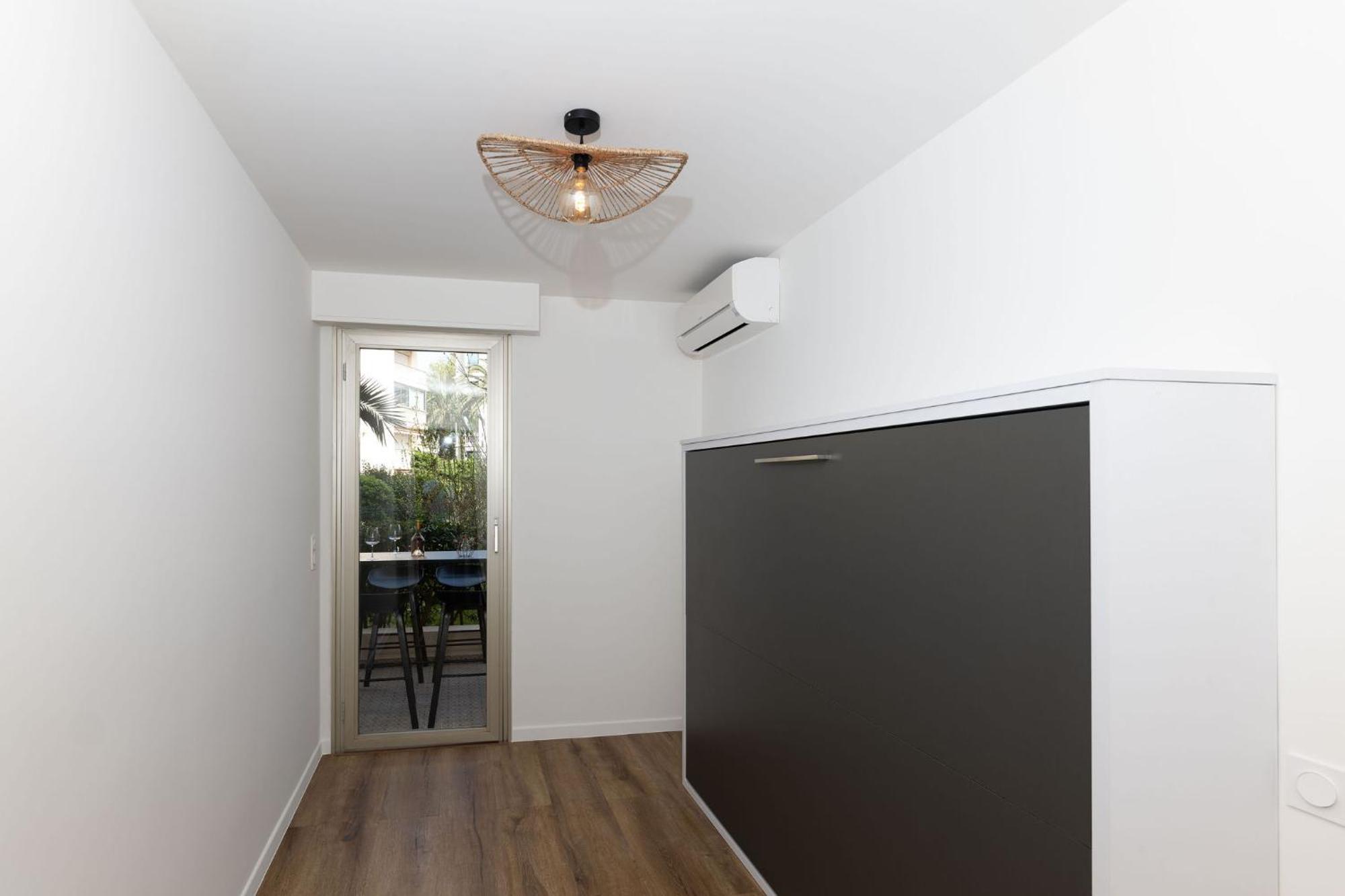 Somptueux Appartement 20M Plages Avec Vue Mer Antibes Exterior photo