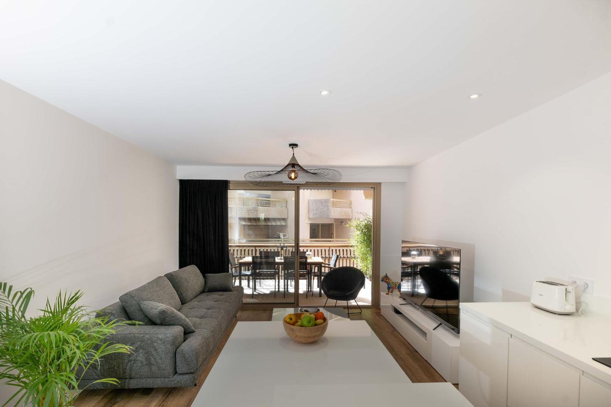 Somptueux Appartement 20M Plages Avec Vue Mer Antibes Exterior photo